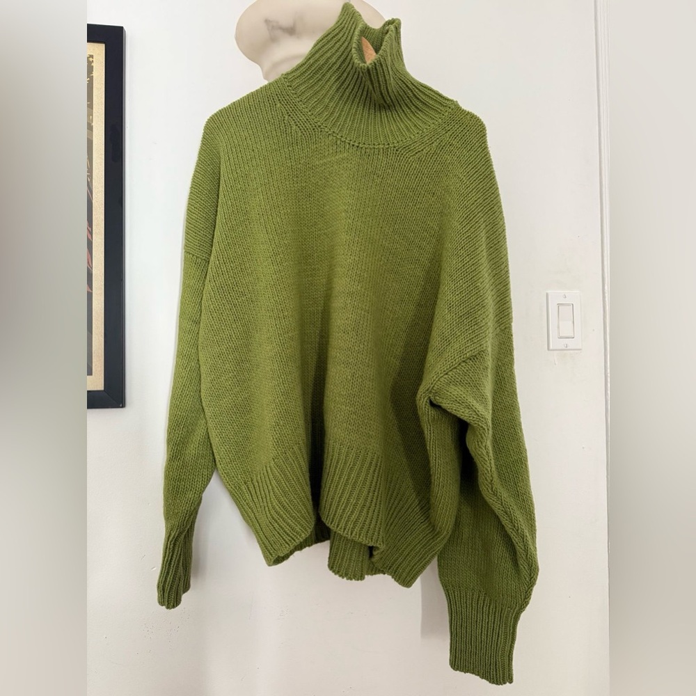 Babaa jumper no. 17 in Olivera.